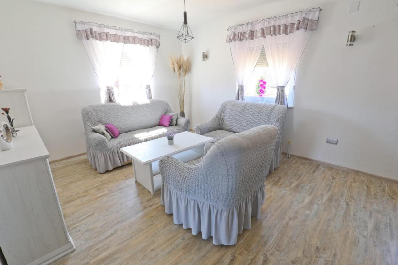 Apartman Teo &Tena Otočac المظهر الخارجي الصورة